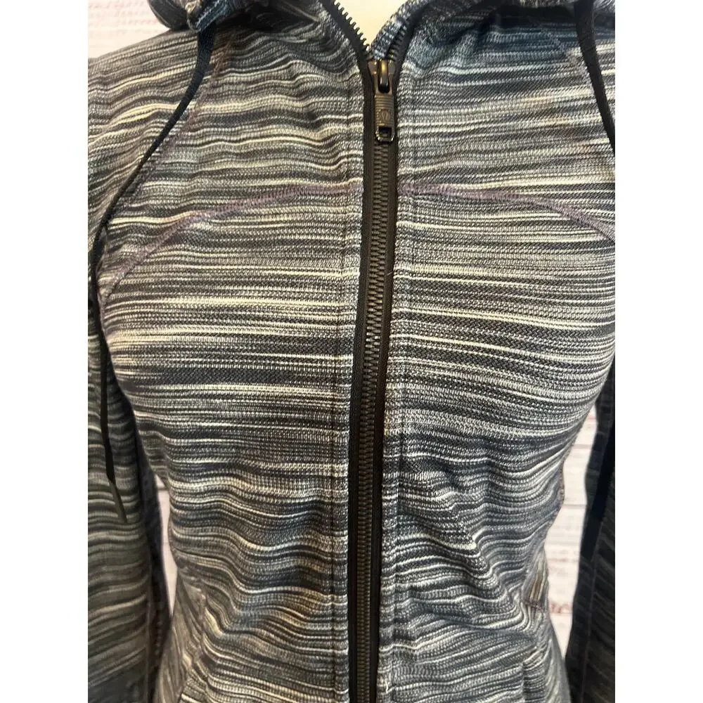 Lululemon Hooded Define Jacket  grey  white striped  Front zip Size 6 - Picture 7 of 14